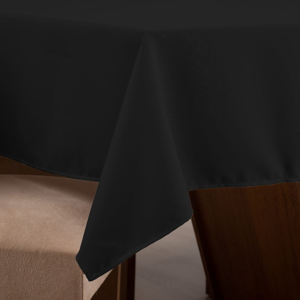 Toalha de Mesa Basic 1 Peça 1,45m x 1,40m 4 Lugares 100% Poliéster Tecido Oxfo